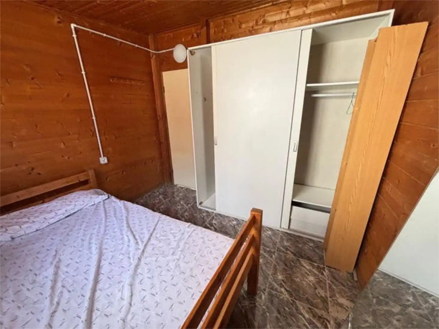 Einfamilien-Reihenhaus zum Verkauf in Pasito Blanco - Santa Águeda Schlafzimmer von Einfamilien-Reihenhaus zum Verkauf in San Bartolomé de Tirajana mit Privatgarten, Terrasse und Schwimmbad