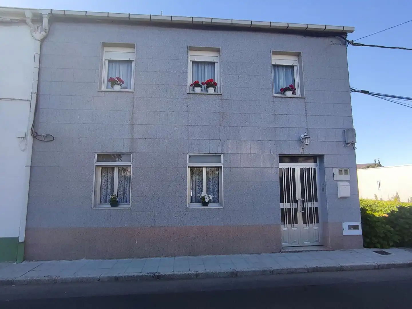 Casa adosada en venta en Rúa García Lorca, 11, As Pontes de García Rodríguez Vista exterior de Casa adosada en venta en As Pontes de García Rodríguez con Jardín privado, Terraza y Trastero