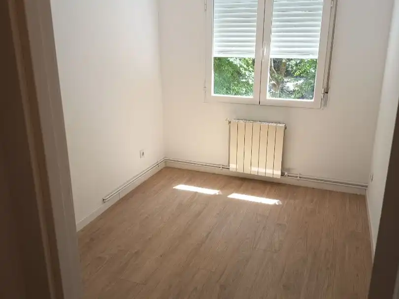 Piso de alquiler en Calle Ignacio Ellacuría, 6, Ventas Habitación de Piso de alquiler en Madrid con Aire acondicionado, Calefacción y Jardín privado