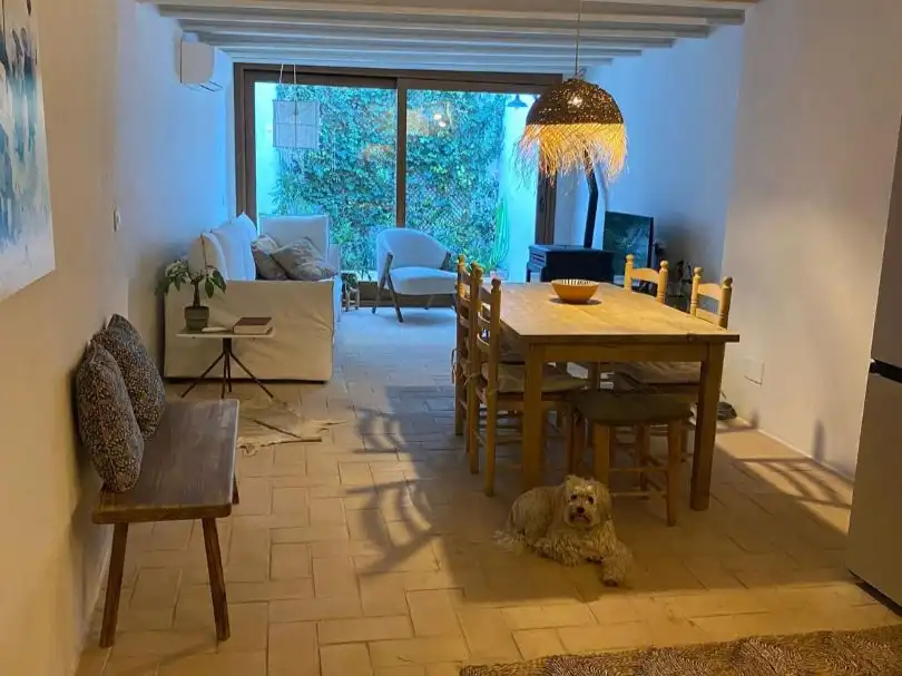 Einfamilien-Reihenhaus zur Miete in Carrer Balmes, 3, Albons Esszimmer von Einfamilien-Reihenhaus zur Miete in Albons mit Klimaanlage und Terrasse