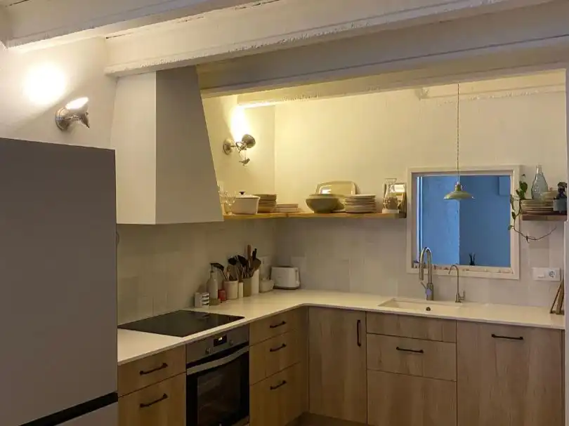 Einfamilien-Reihenhaus zur Miete in Carrer Balmes, 3, Albons Küche von Einfamilien-Reihenhaus zur Miete in Albons mit Klimaanlage und Terrasse