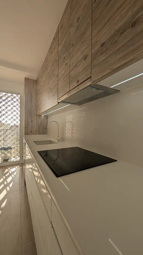 Flat for rent in Avinguda de la Costa Blanca, 12, Cabo de las Huertas Kitchen of Flat for rent in Alicante / Alacant with Terrace, Furnished and Balcony