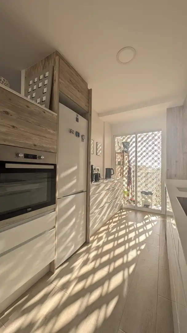 Flat for rent in Avinguda de la Costa Blanca, 12, Cabo de las Huertas Kitchen of Flat for rent in Alicante / Alacant with Terrace, Furnished and Balcony