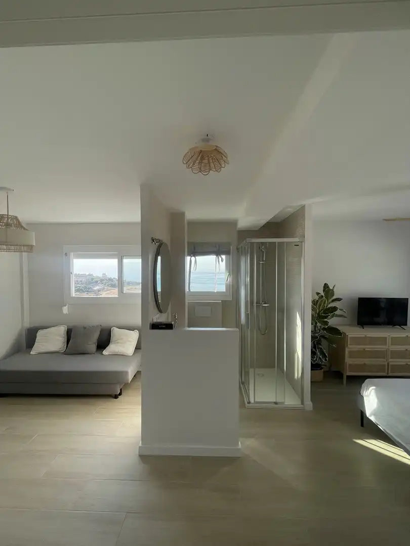 Flat for rent in Avinguda de la Costa Blanca, 12, Cabo de las Huertas Bathroom of Flat for rent in Alicante / Alacant with Terrace, Furnished and Balcony