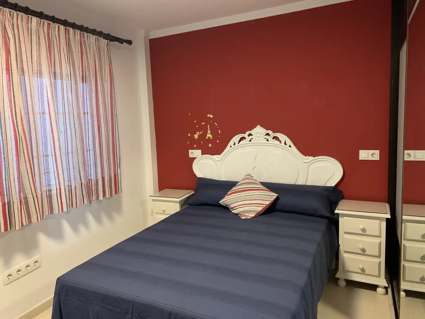 Apartments for rent in Calle Hiniesta, San Julián Bedroom of Apartments for rent in Sevilla with Air Conditioner, Terrace and Furnished