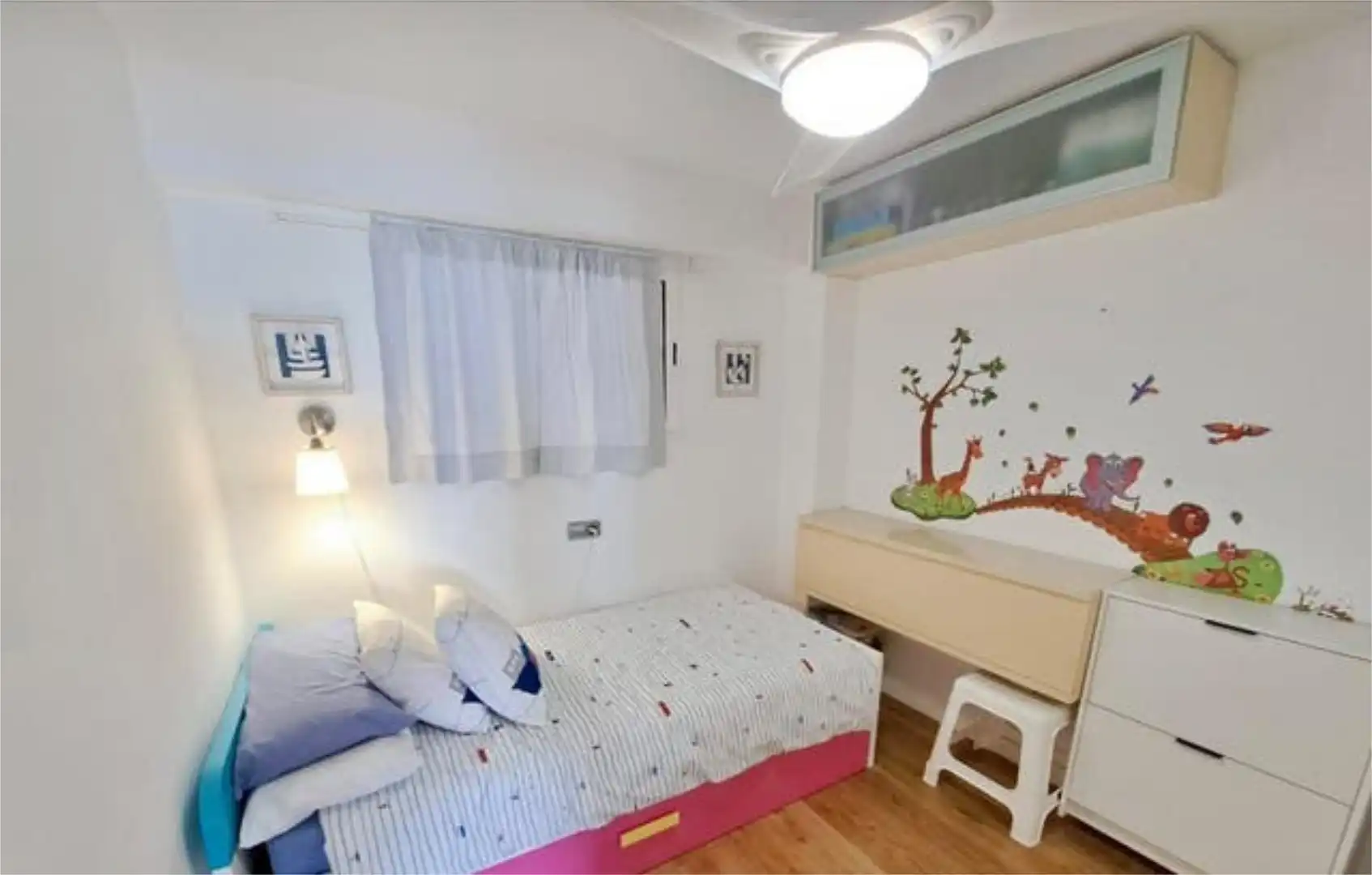 Apartament de lloguer a Playa Muchavista Dormitori de Apartament de lloguer en El Campello amb Calefacció, Jardí privat i Moblat