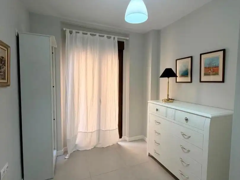 Wohnung zur Miete in Carrer Sant Tomàs, 25, Alcoy / Alcoi Schlafzimmer von Wohnung zur Miete in Alcoy / Alcoi mit Klimaanlage und Balkon