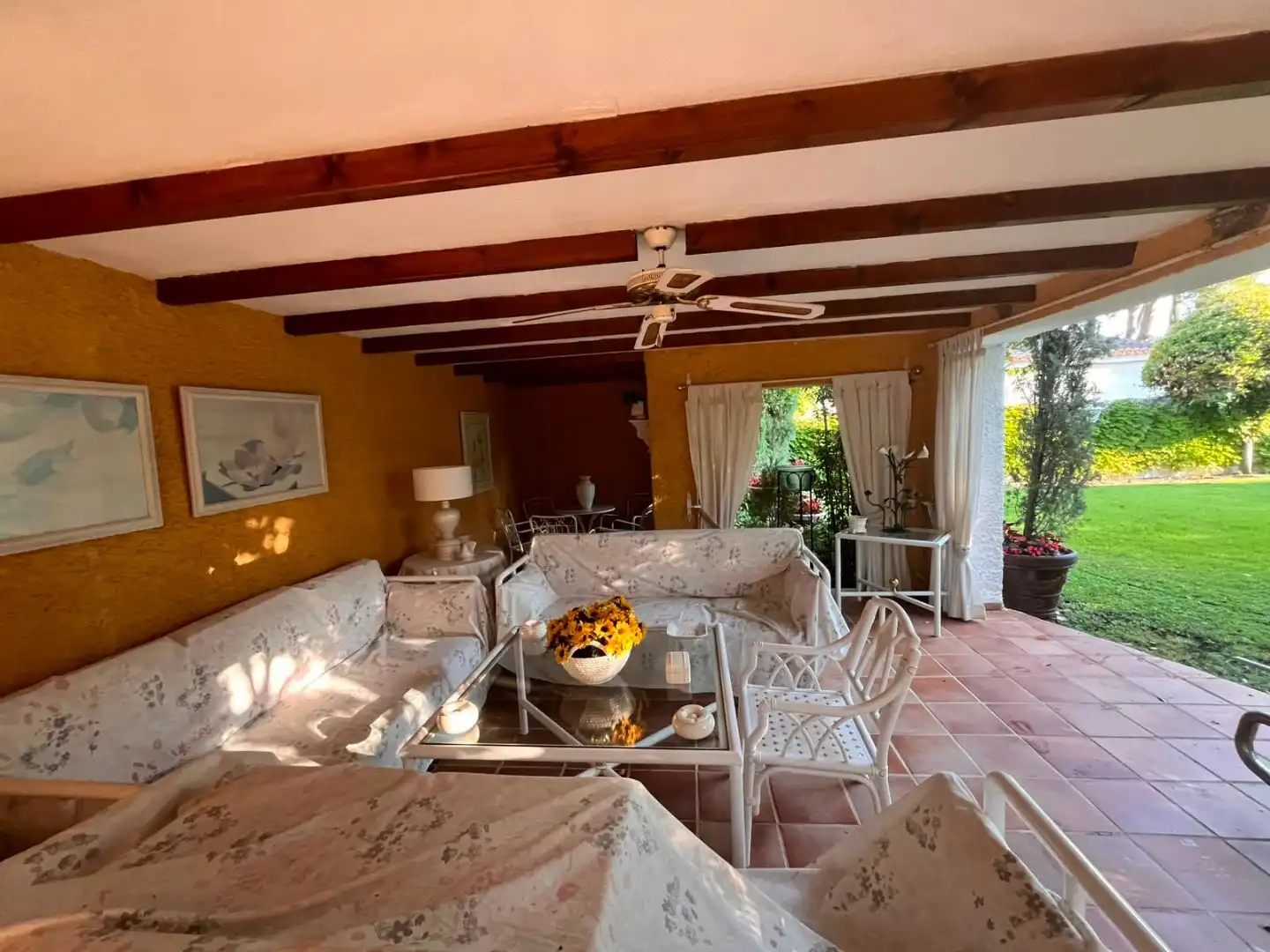 Piso en venta en Pedanías - Extrarradio Sala de estar de Piso en venta en Albacete con Jardín privado, Terraza y Piscina