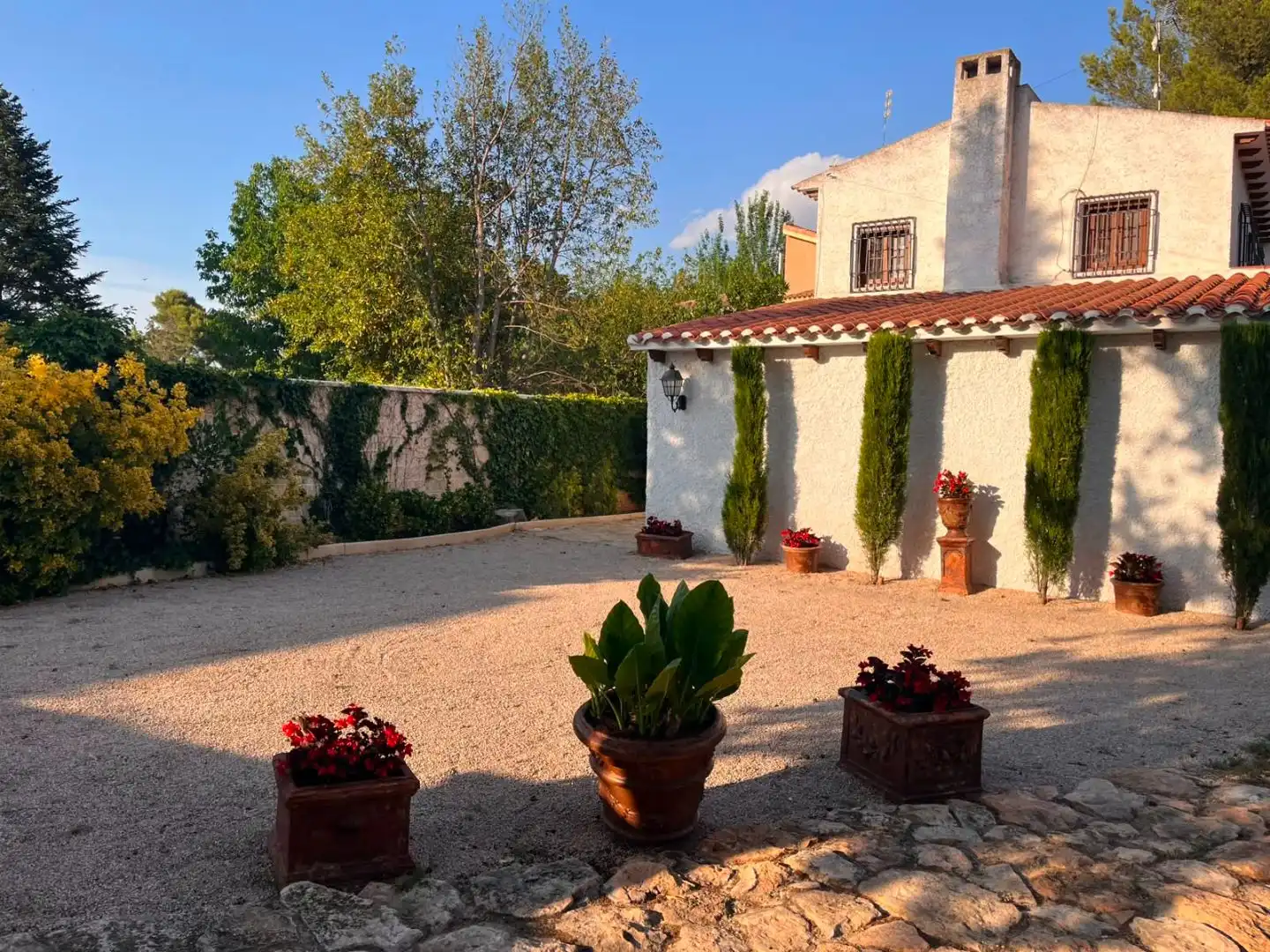 Piso en venta en Pedanías - Extrarradio Jardín de Piso en venta en Albacete con Jardín privado, Terraza y Piscina