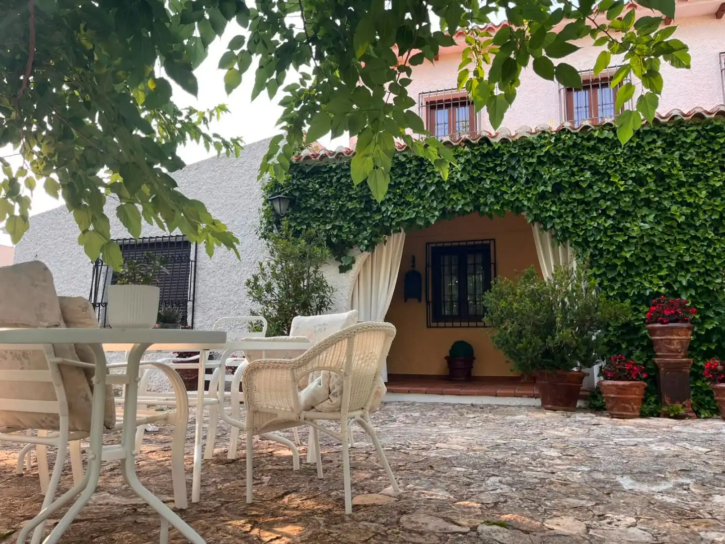 Piso en venta en Pedanías - Extrarradio Jardín de Piso en venta en Albacete con Jardín privado, Terraza y Piscina