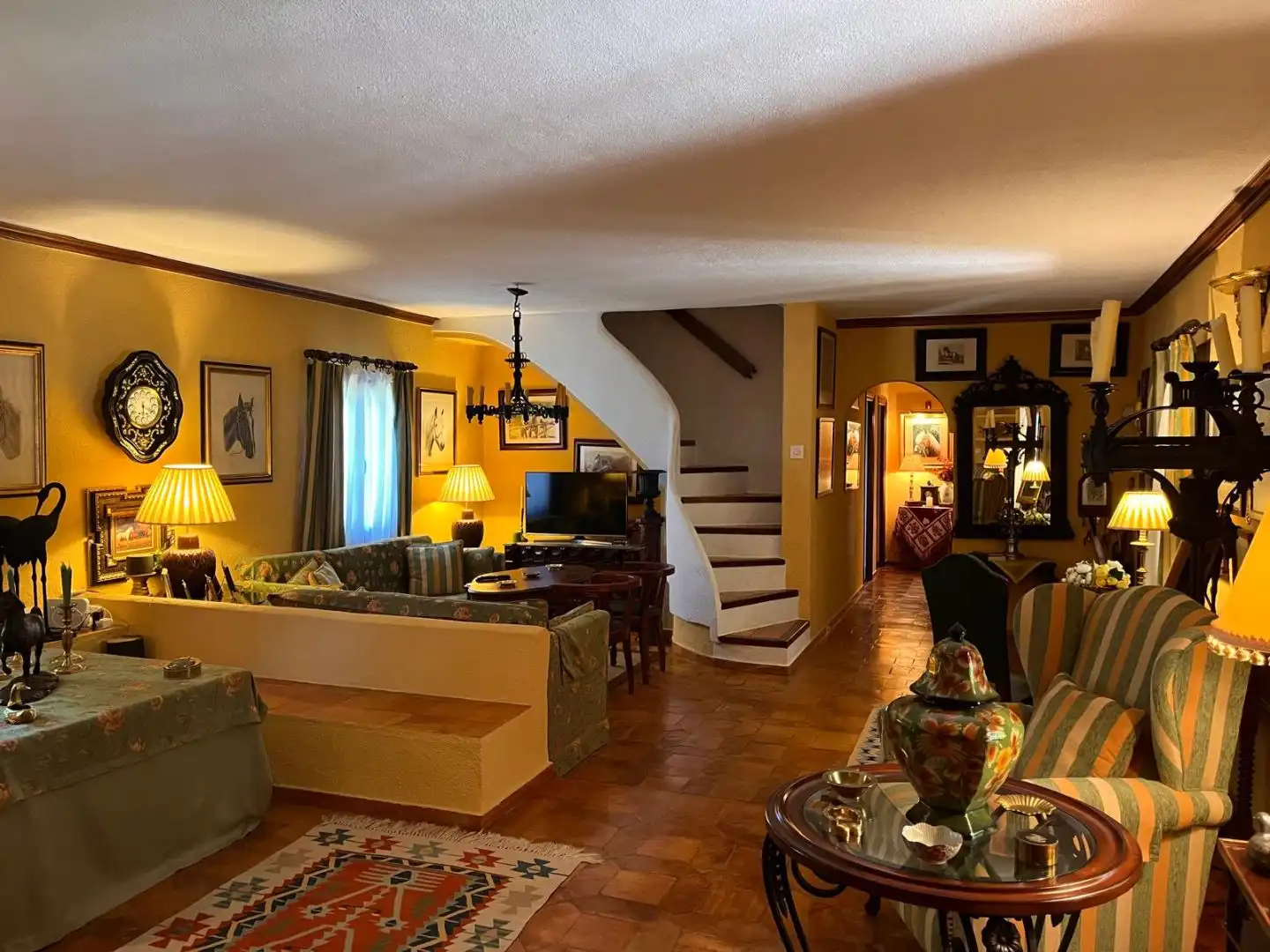 Piso en venta en Pedanías - Extrarradio Sala de estar de Piso en venta en Albacete con Jardín privado, Terraza y Piscina