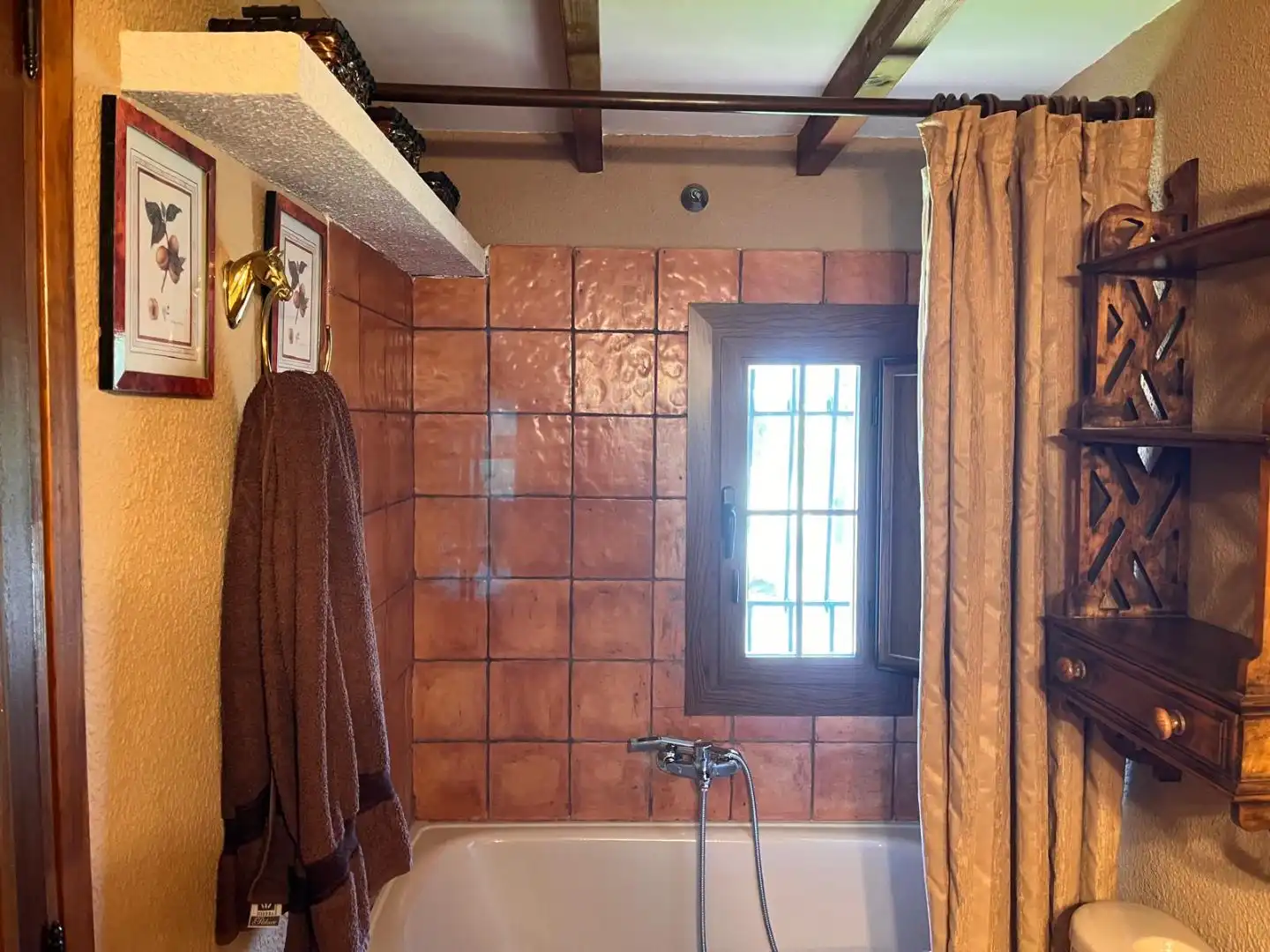 Piso en venta en Pedanías - Extrarradio Baño de Piso en venta en Albacete con Jardín privado, Terraza y Piscina