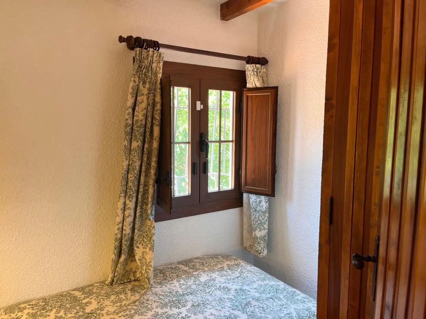 Piso en venta en Pedanías - Extrarradio Piso en venta en Albacete con Jardín privado, Terraza y Piscina