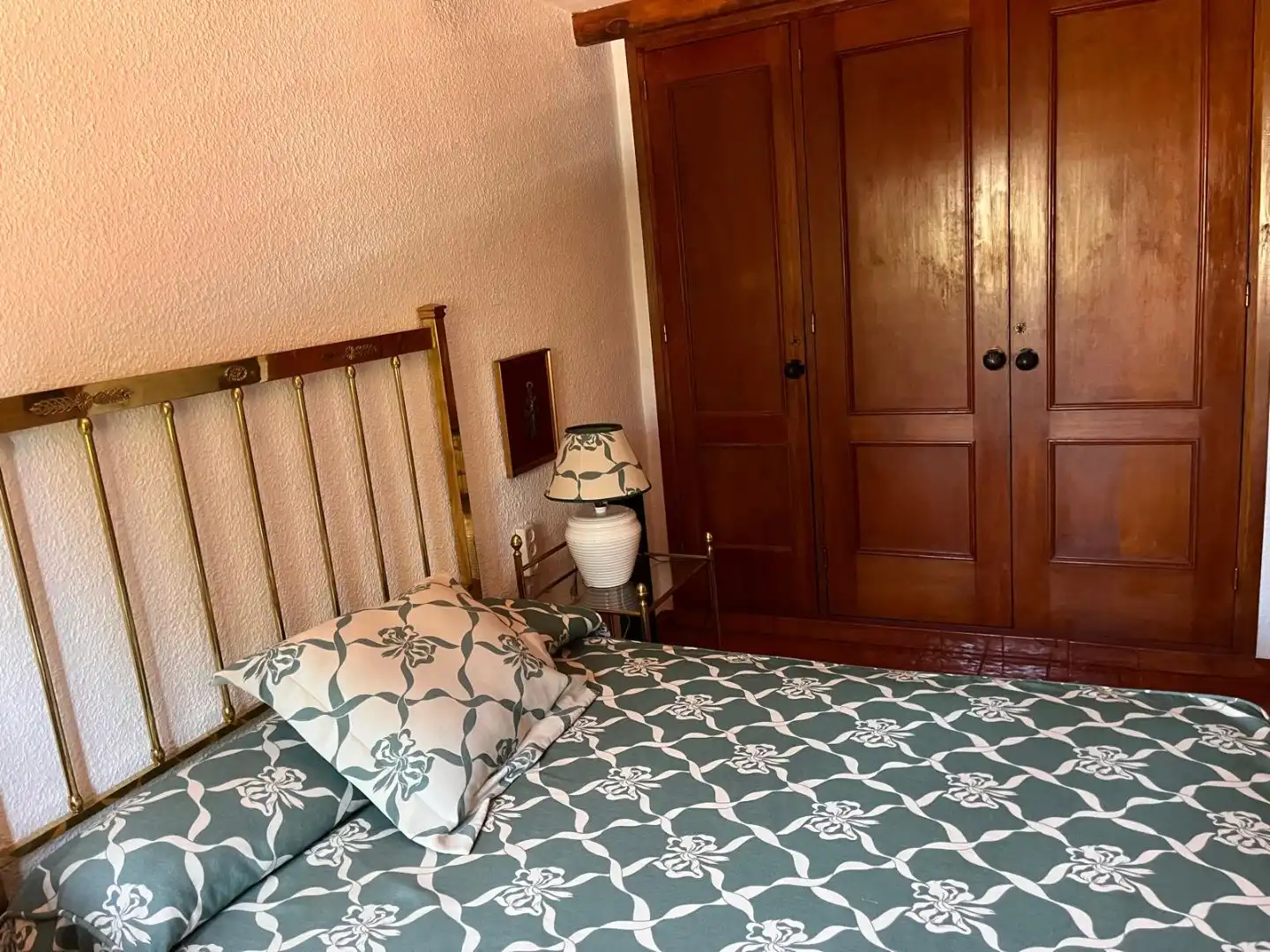 Piso en venta en Pedanías - Extrarradio Habitación de Piso en venta en Albacete con Jardín privado, Terraza y Piscina