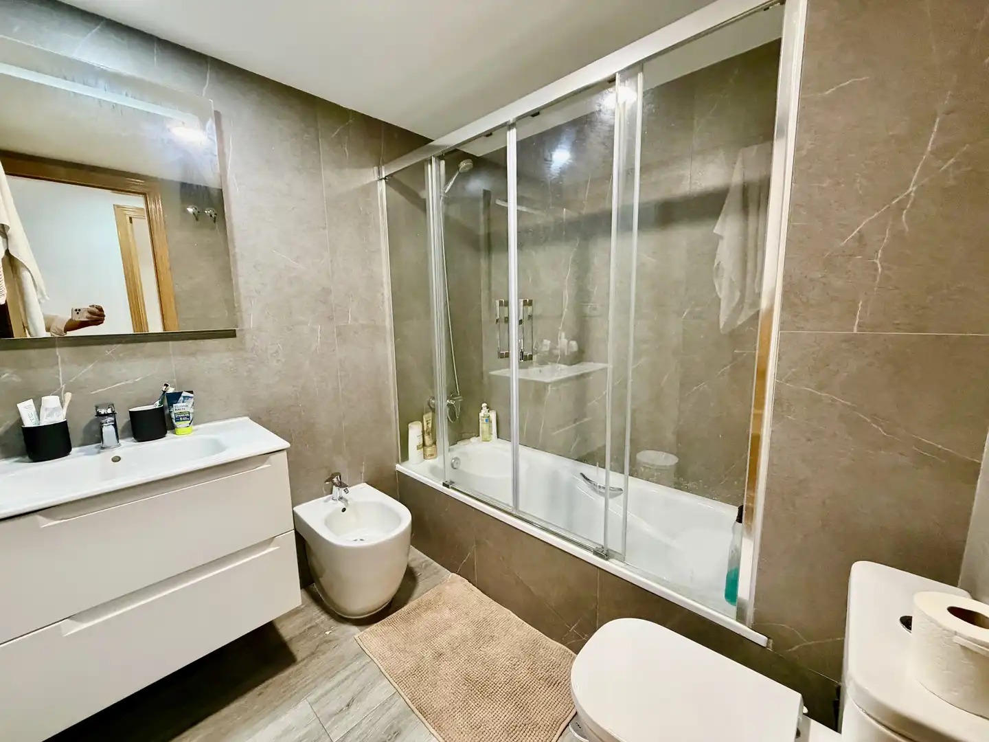 Bathroom of Flat for sale in Málaga Capital  with Air Conditioner and Balcony