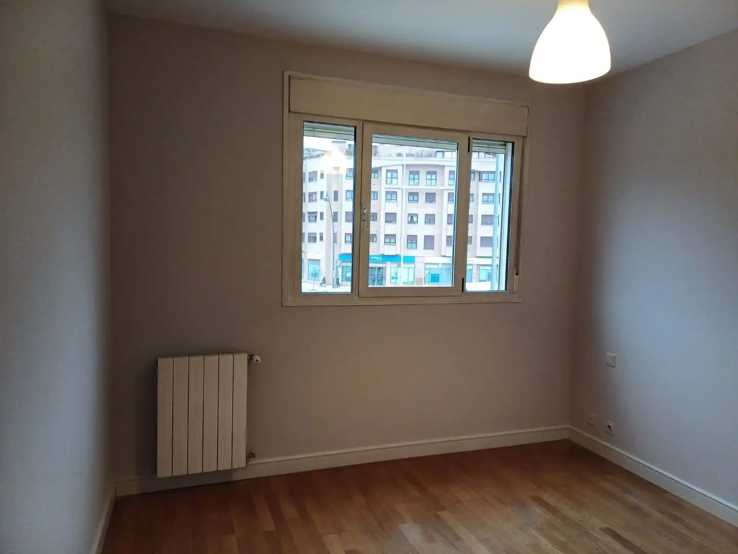Flat for rent in Avenida de la Ermita, 2, Arroyo de la Vega Bedroom of Flat for rent in La Moraleja with Air Conditioner, Swimming Pool and Balcony
