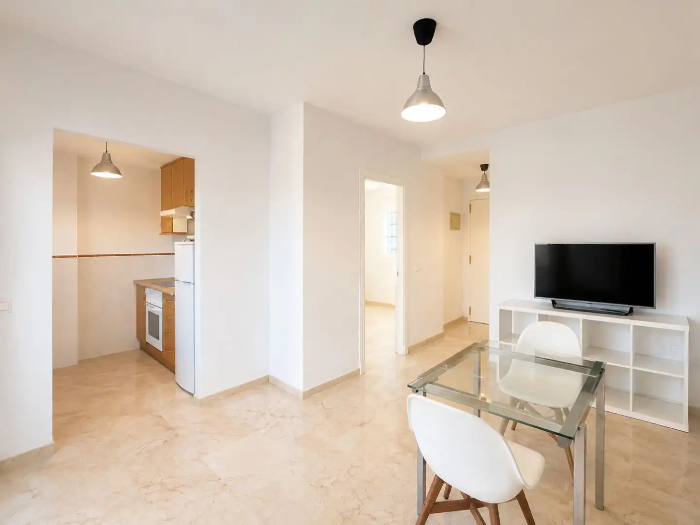 Wohnung zum Verkauf in Marina Urbanization Casares, 6066, Marina de Casares Esszimmer von Wohnung zum Verkauf in Casares mit Terrasse und Schwimmbad