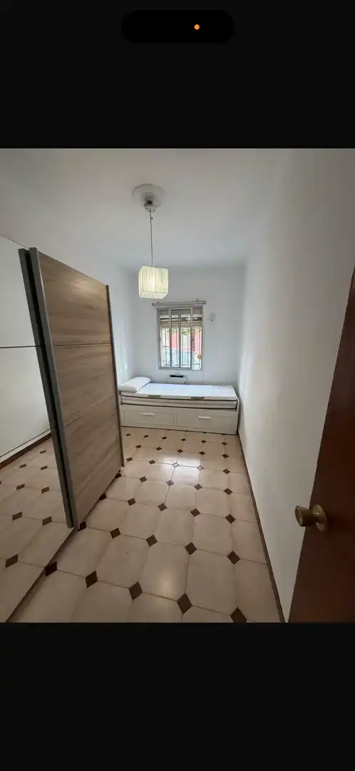 Piso de alquiler en Calle López Pinillos, 5, El Tardón - El Carmen Habitación de Piso de alquiler en Sevilla con Aire acondicionado, Calefacción y Amueblado