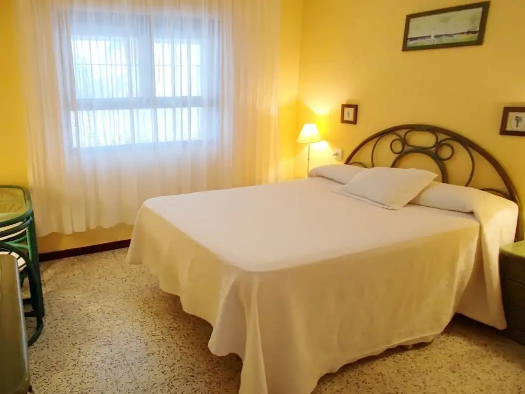 Habitación de Piso de alquiler en Calpe / Calp con Terraza, Amueblado y Parking comunitario
