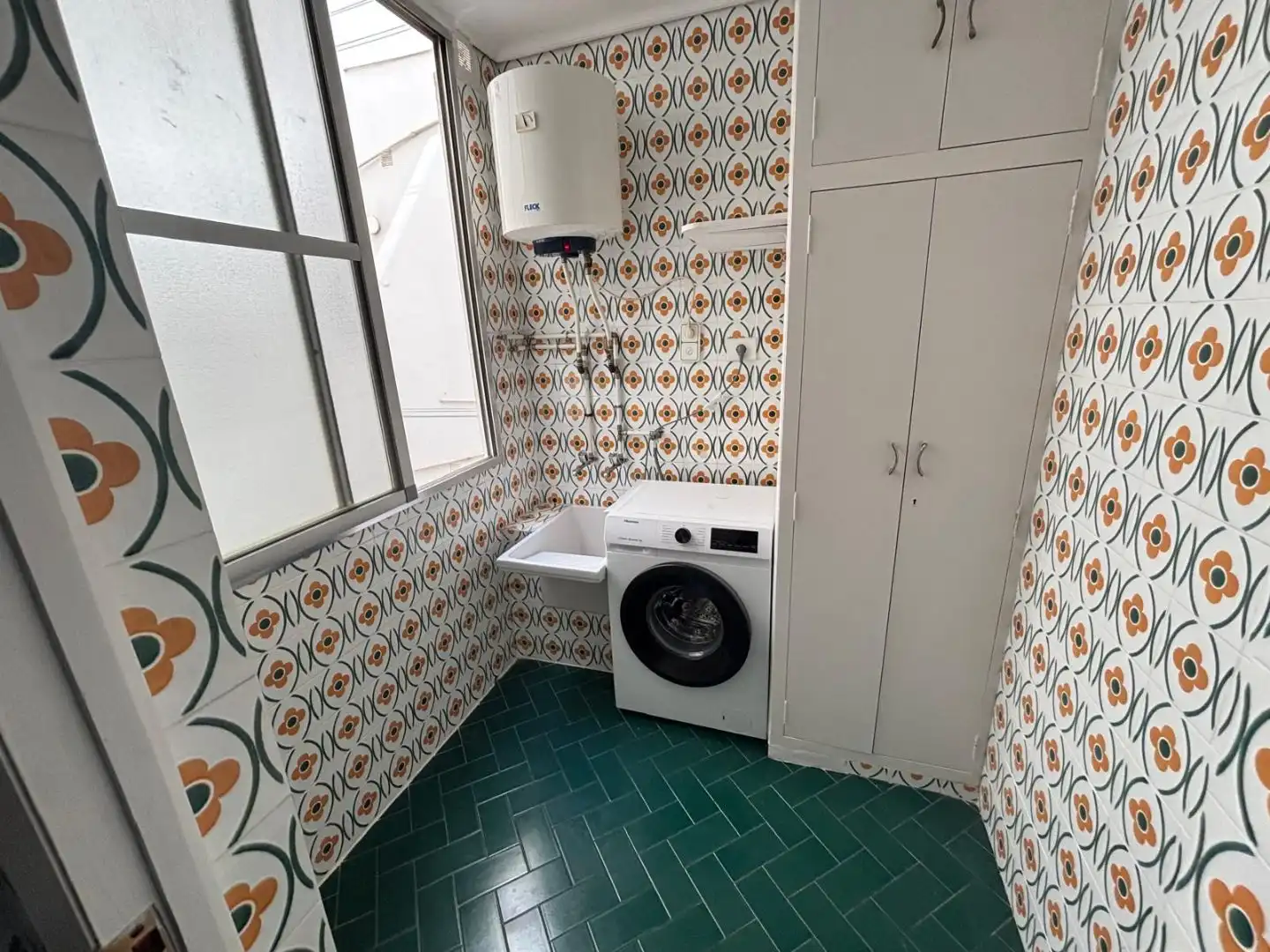 Piso de alquiler en Carrer de Sant Fèlix, 41, Plaza Illes Columbretes Baño de Piso de alquiler en Castellón de la Plana / Castelló de la Plana con Parquet y Amueblado