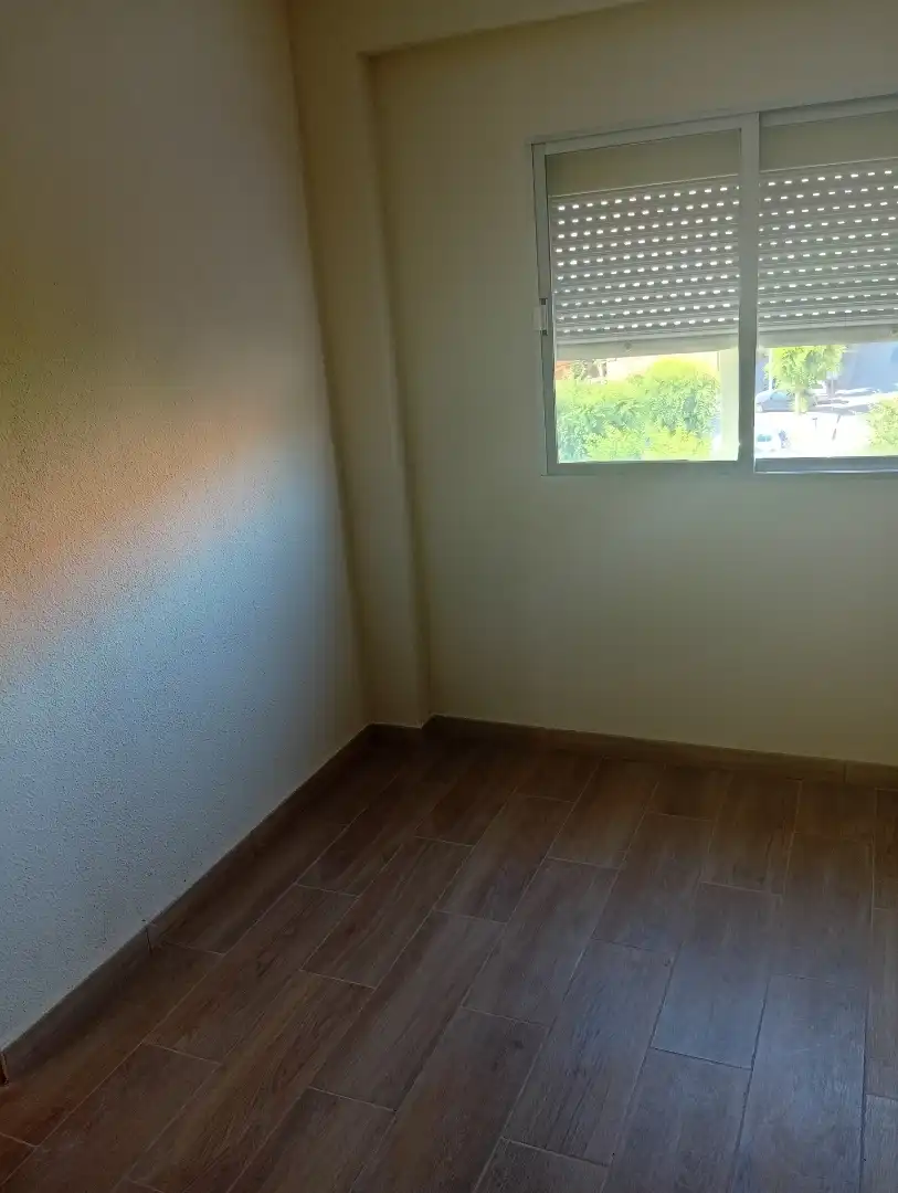 Dormitori de Pis en venda en Puertollano amb Aire condicionat i Balcó
