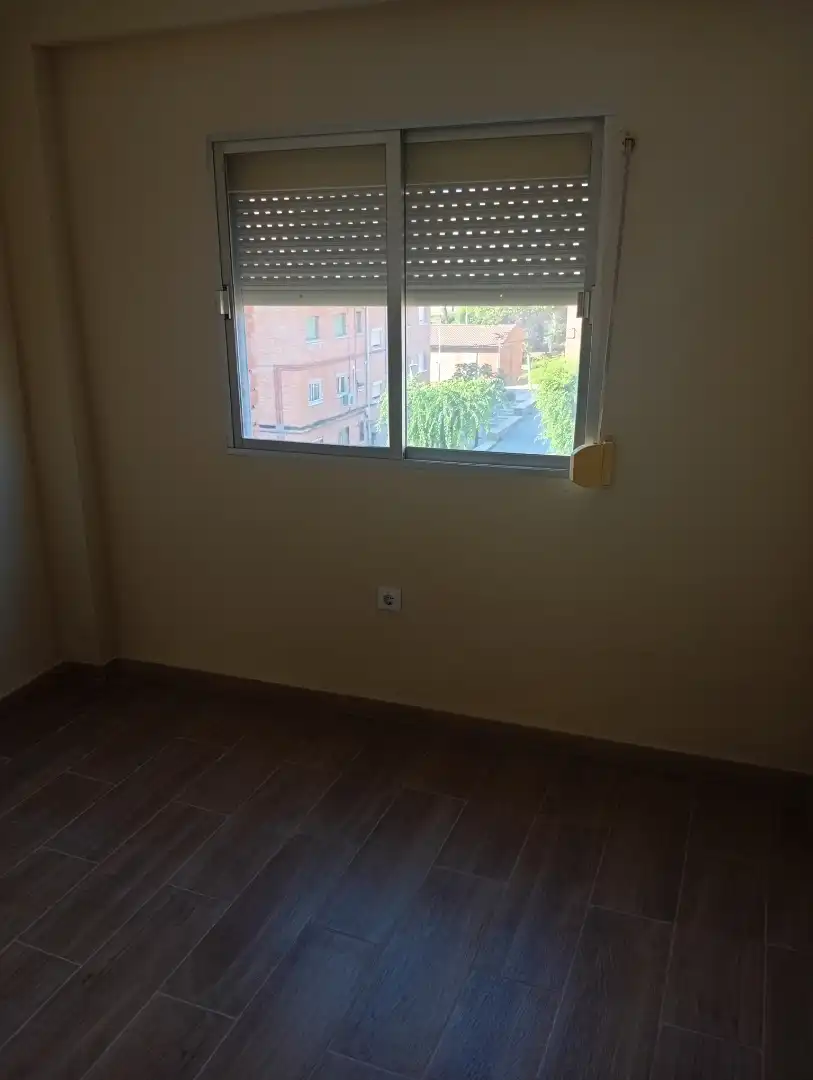 Dormitori de Pis en venda en Puertollano amb Aire condicionat i Balcó