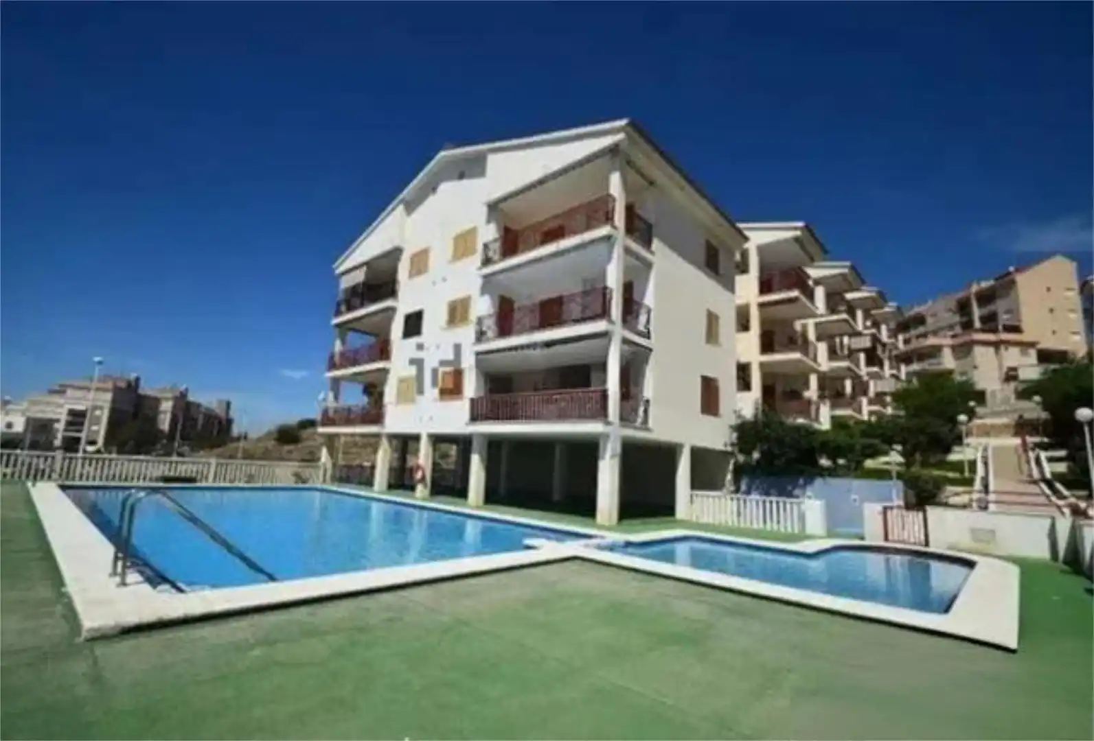 Piso de alquiler en Calas Santiago Bernabéu Piscina de Piso de alquiler en Santa Pola con Piscina y Amueblado