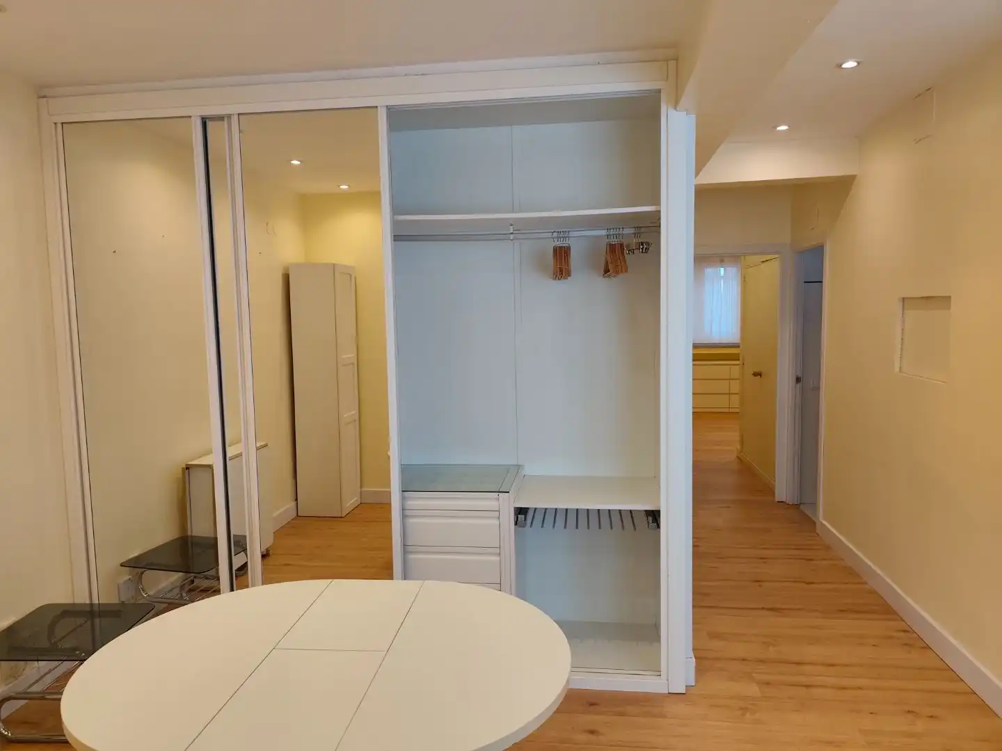 Flat for rent in Calle de Guzmán el Bueno, 135, Vallehermoso Bedroom of Flat for rent in Madrid with Air Conditioner, Heating and Private garden