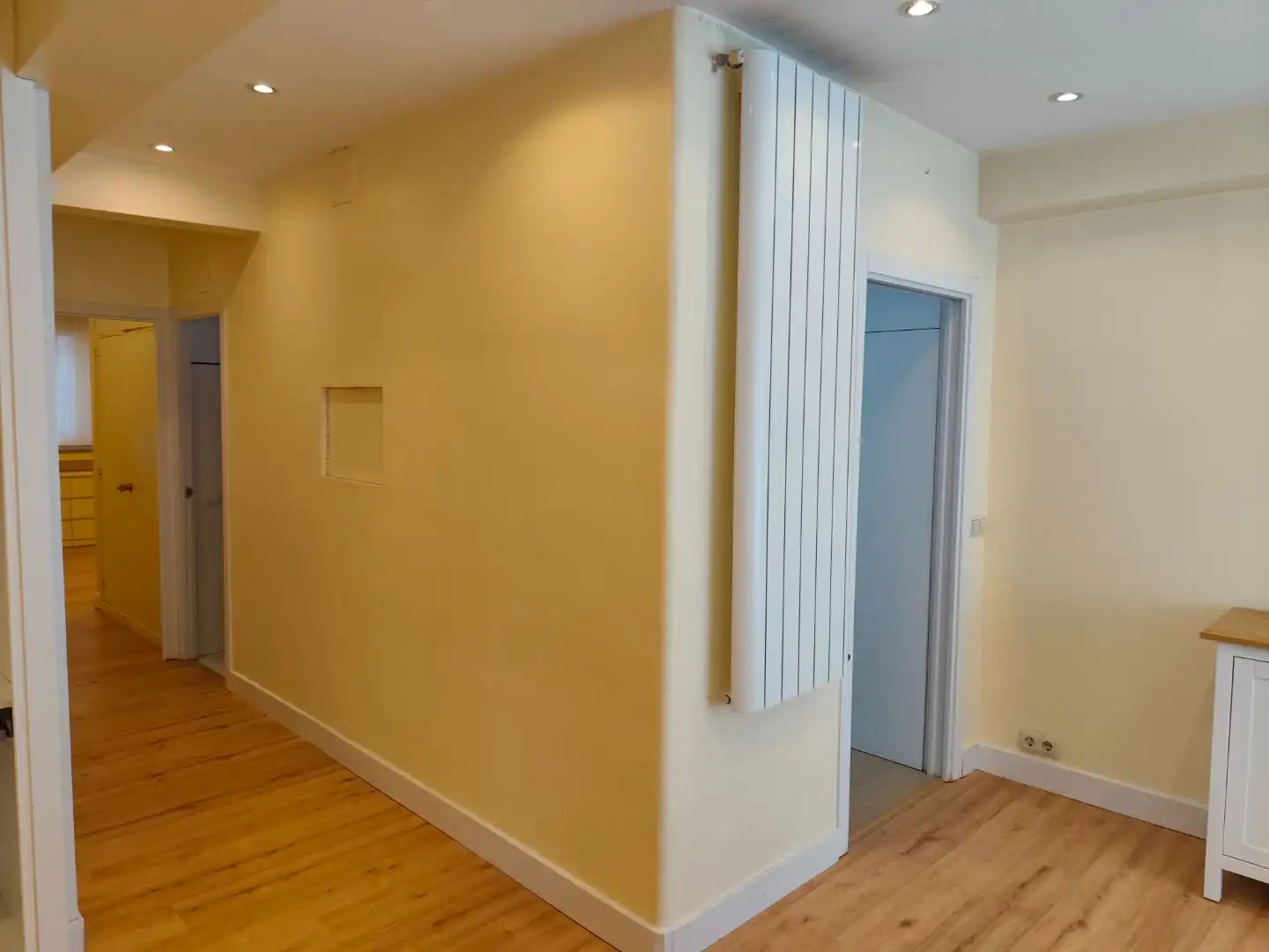 Flat for rent in Calle de Guzmán el Bueno, 135, Vallehermoso Flat for rent in Madrid with Air Conditioner, Heating and Private garden
