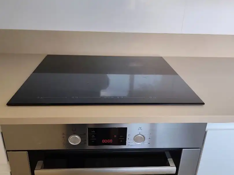 Flat for rent in Calle de Guzmán el Bueno, 135, Vallehermoso Kitchen of Flat for rent in Madrid with Air Conditioner, Heating and Private garden