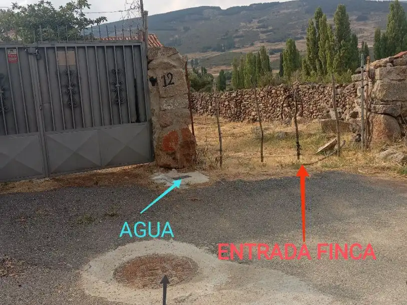 Casa adosada en venda a Calle Eras, 10, San Martín de la Vega del Alberche Casa adosada en venda en San Martín de la Vega del Alberche amb Jardí privat