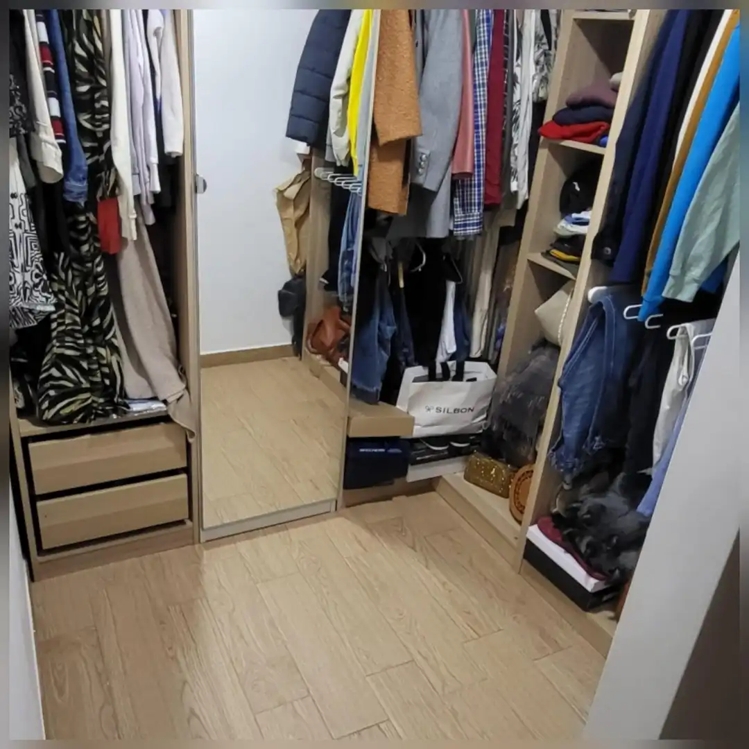 Pis en venda a Calle Azteca, 19, Oromana Dormitori de Pis en venda en Alcalá de Guadaira amb Aire condicionat, Calefacció i Terrassa