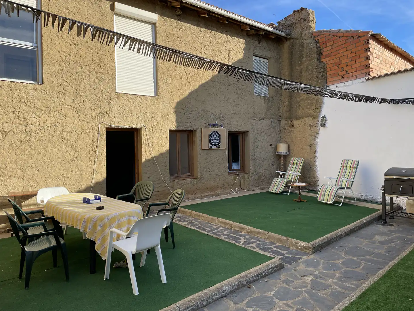 Erdgeschoss zur Miete in Calle Iglesia, 17, Villadangos del Páramo Terrasse von Erdgeschoss zur Miete in Villadangos del Páramo mit Heizung und Möbliert