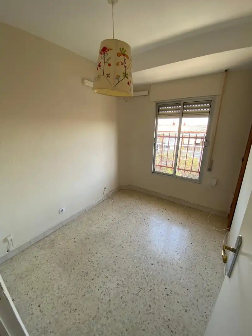 Flat for rent in Calle Tornado, 11, Ciudad Aljarafe Bedroom of Flat for rent in Mairena del Aljarafe with Air Conditioner, Terrace and Furnished