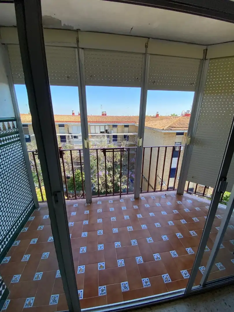 Flat for rent in Calle Tornado, 11, Ciudad Aljarafe Balcony of Flat for rent in Mairena del Aljarafe with Air Conditioner, Terrace and Furnished