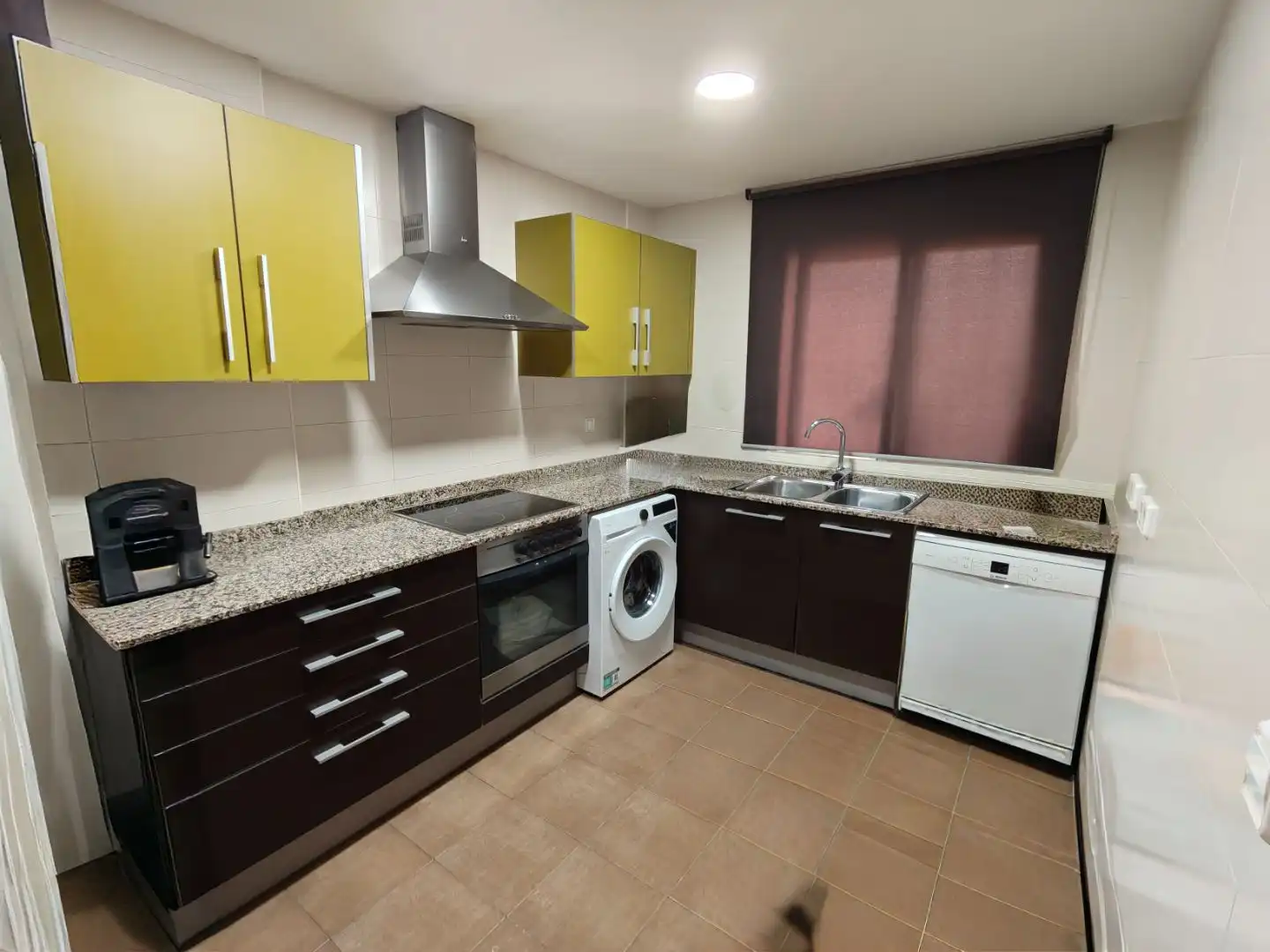 Einfamilien-Reihenhaus zum Verkauf in Avinguda de Los Tulipans, 1, Núcleo Urbano Küche von Einfamilien-Reihenhaus zum Verkauf in La Pobla de Vallbona mit Klimaanlage, Terrasse und Schwimmbad