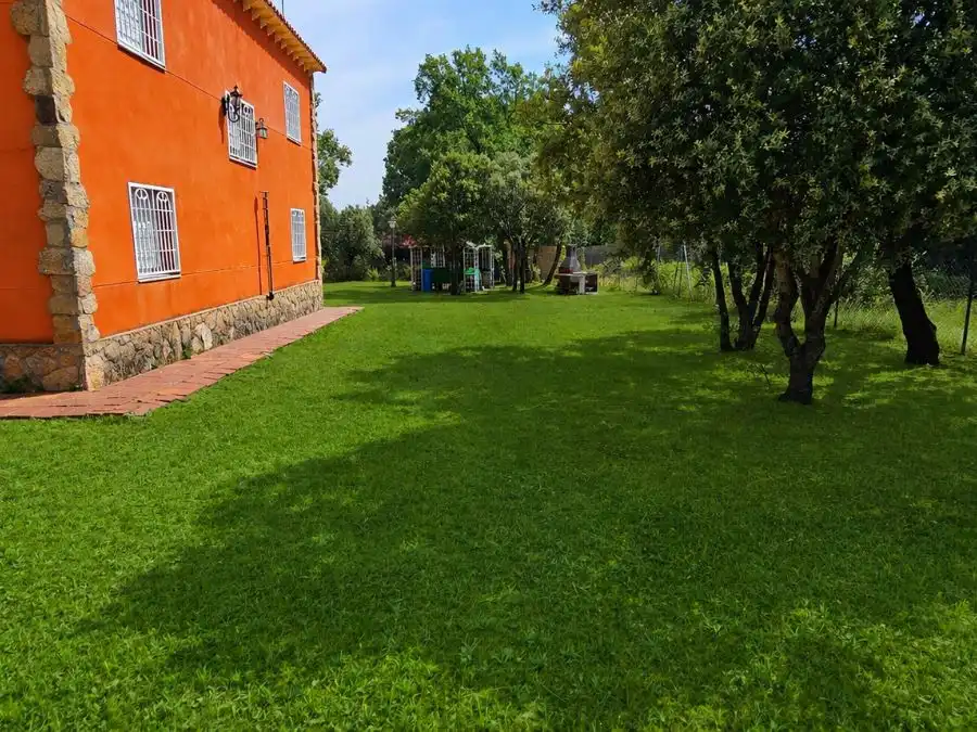 Casa o chalet en venta en Camino del Cruce, 325, Fresno de Cantespino Casa o chalet en venta en Fresno de Cantespino con Jardín privado y Terraza