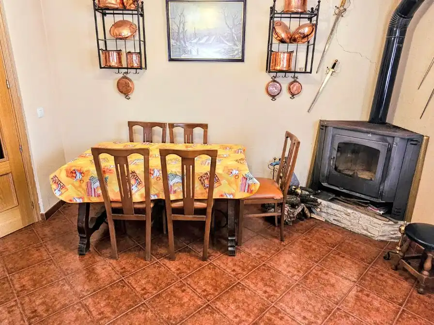 Casa o chalet en venta en Camino del Cruce, 325, Fresno de Cantespino Comedor de Casa o chalet en venta en Fresno de Cantespino con Jardín privado y Terraza