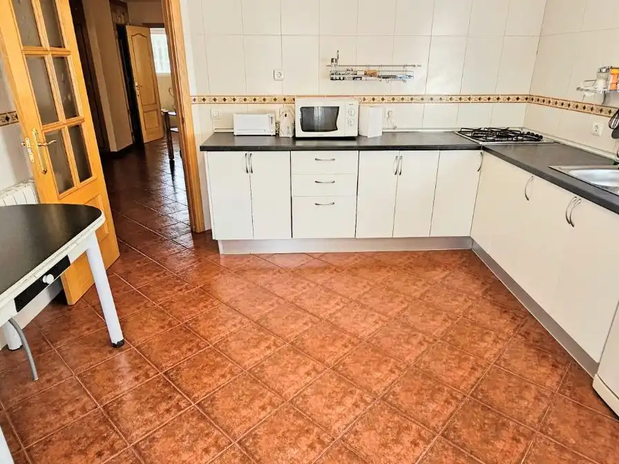 Casa o chalet en venta en Camino del Cruce, 325, Fresno de Cantespino Cocina de Casa o chalet en venta en Fresno de Cantespino con Jardín privado y Terraza