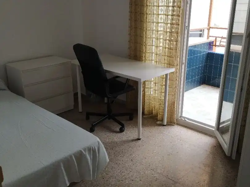 Habitación de Piso de alquiler en Murcia con Aire acondicionado, Terraza y Amueblado