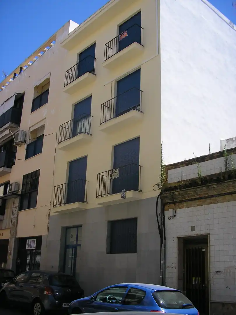 Pis en venda a Calle Arquitecto Pinto, 10, Reina Victoria - Matadero Vista exterior de Pis en venda en Huelva Capital amb Balcó