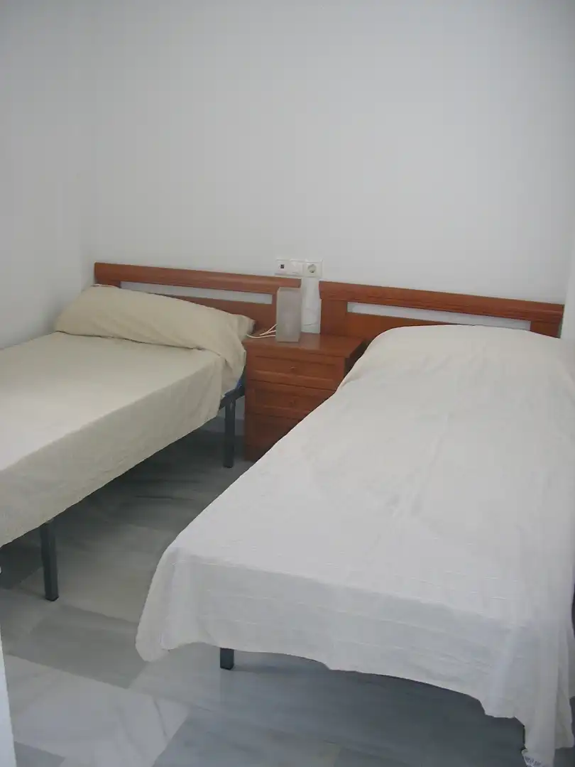 Pis en venda a Calle Arquitecto Pinto, 10, Reina Victoria - Matadero Dormitori de Pis en venda en Huelva Capital amb Balcó