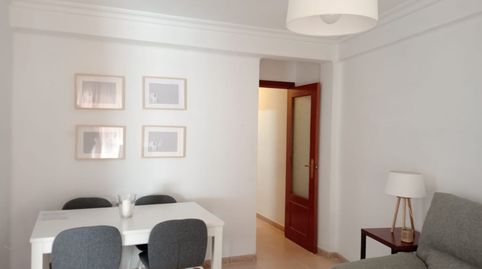 Wohnung zur Miete in Avenida de Ramón y Cajal, 4, El Plantinar – Avda. La Paz - El Juncal, Sevilla Capital - Bild 2 Foto 2 von Wohnung zur Miete in Avenida de Ramón y Cajal, 4, El Plantinar – Avda. La Paz - El Juncal, Sevilla Capital