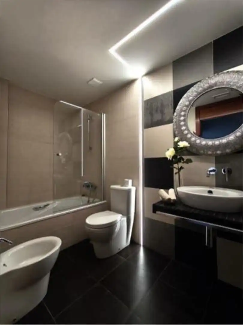 Flat for rent in Tres Olivos - La Piedad Bathroom of Flat for rent in Talavera de la Reina with Heating, Terrace and Furnished