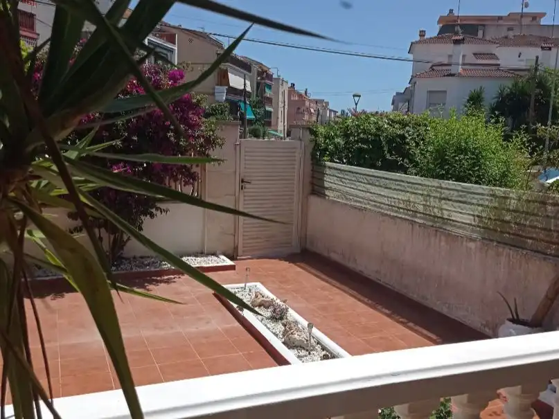 Pis de lloguer a Carrer Jaume I, 15, Cunit Terrassa de Pis de lloguer en Cunit amb Aire condicionat i Terrassa