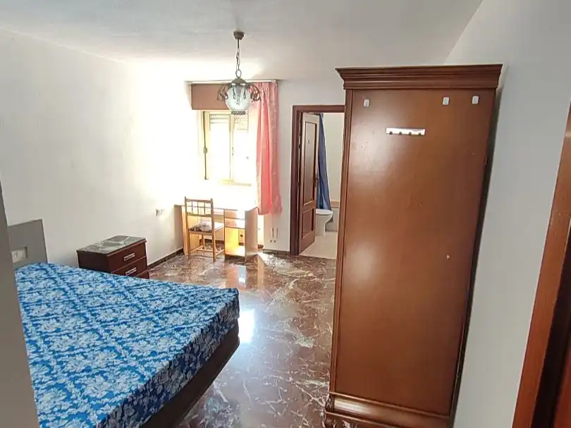 Pis de lloguer a Avenida de Andalucía, 7, Hospital Dormitori de Pis de lloguer en Jaén Capital amb Aire condicionat i Terrassa