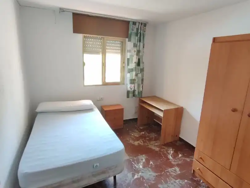 Pis de lloguer a Avenida de Andalucía, 7, Hospital Dormitori de Pis de lloguer en Jaén Capital amb Aire condicionat i Terrassa