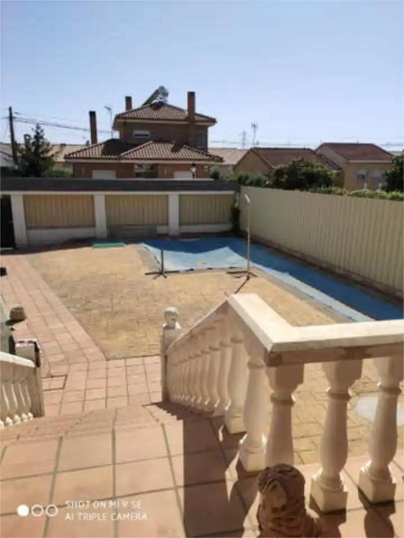 Casa adosada en venta en Carranque Piscina de Casa adosada en venta en Carranque