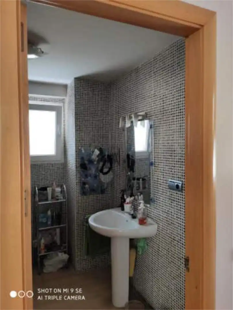 Casa adosada en venta en Carranque Baño de Casa adosada en venta en Carranque
