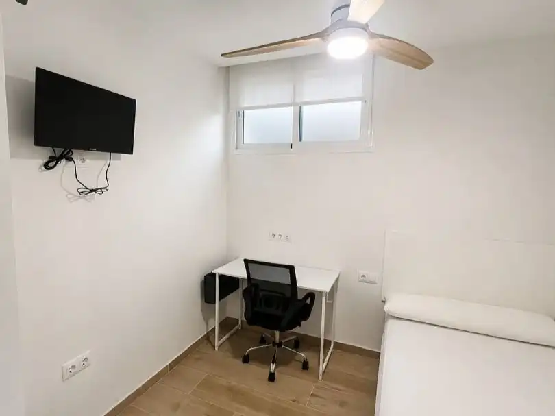 Piso de alquiler en Calle Tello de Guzmán, 1, Tiro de Línea Habitación de Piso de alquiler en Sevilla con Aire acondicionado y Amueblado